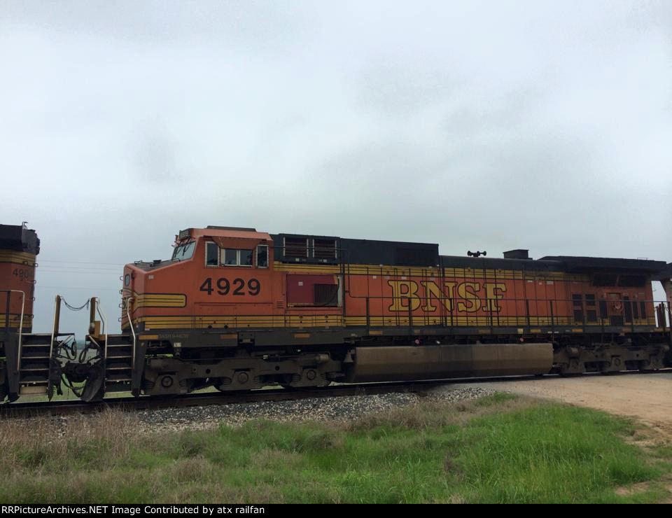 BNSF 4929